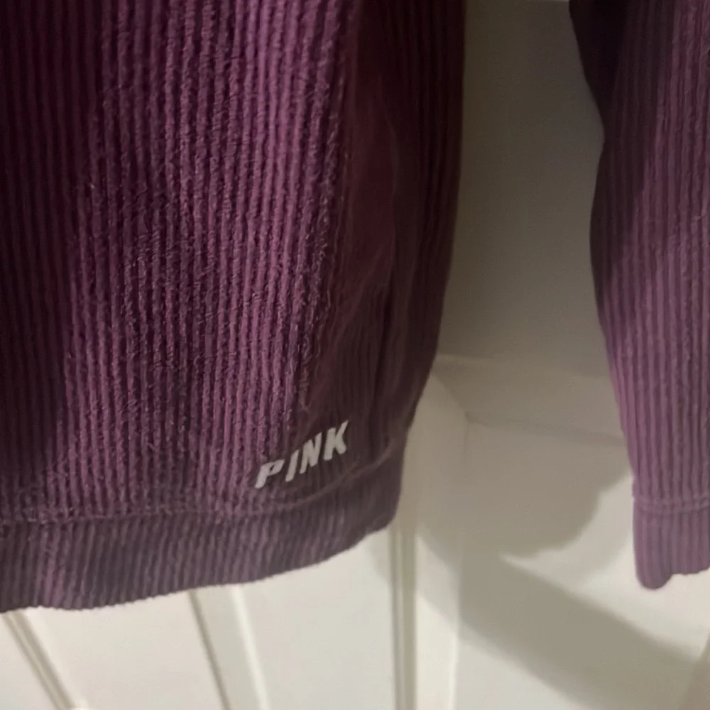 VS PINK Ribbed Sweatshirt - Picture 2 of 9